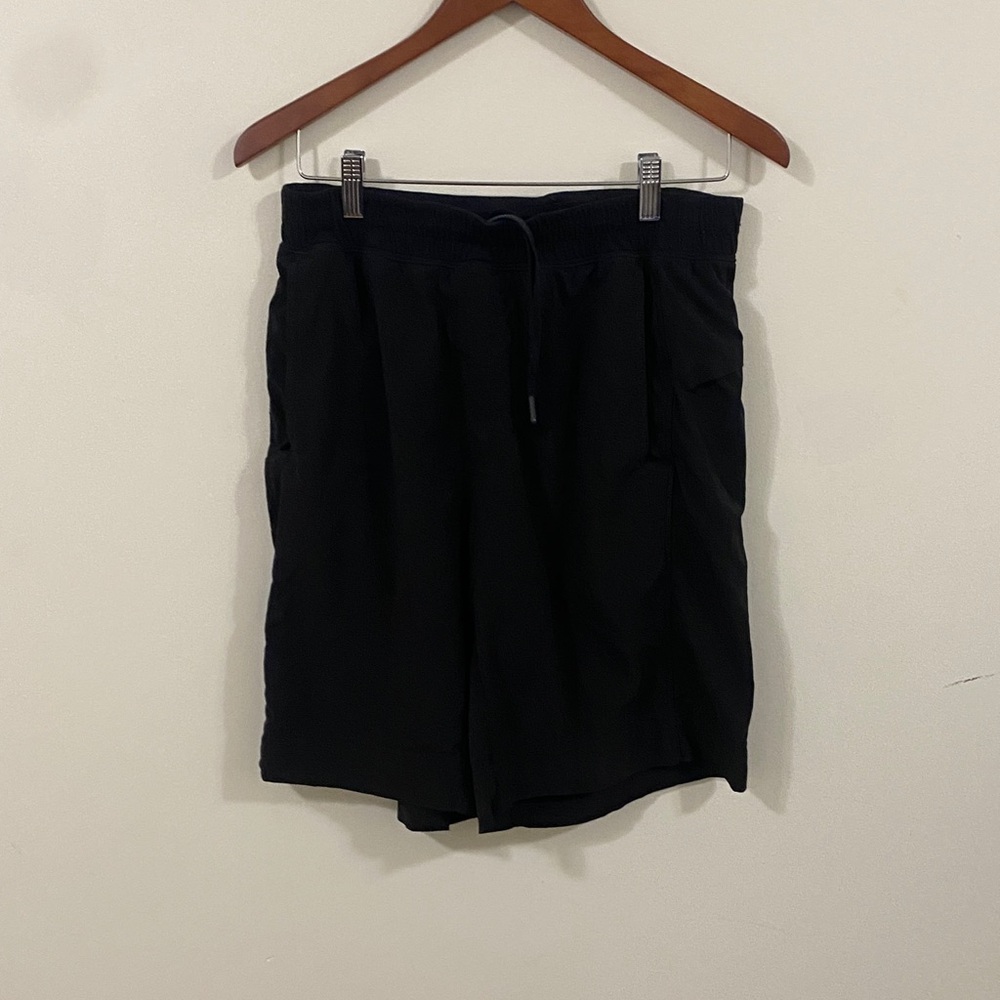lululemon athletica Men's Black Athletic Shorts